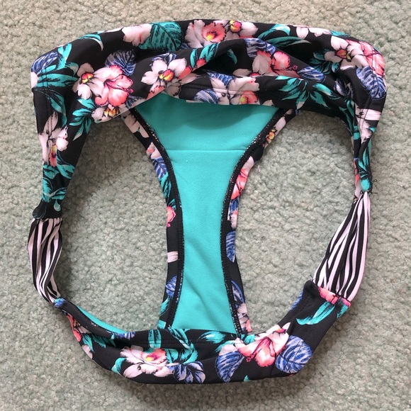 Adorable Xhilaration Floral Teal Bikini - Picture 5 of 10